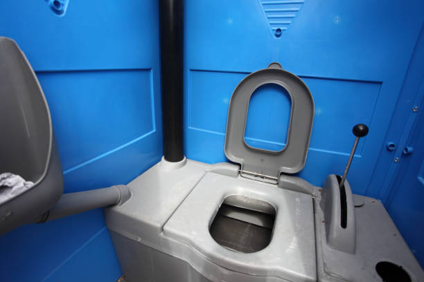 Best Portable restroom trailer rental  in Fairfax, IA